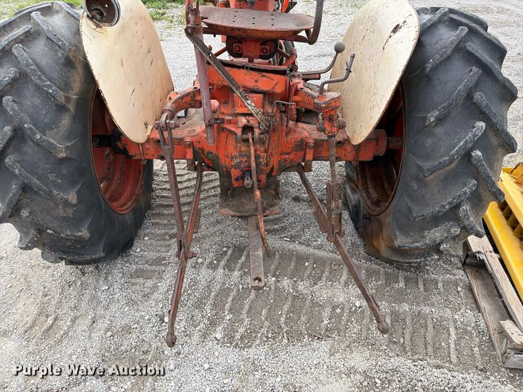 image for item DZ4885 Case 430 tractor
