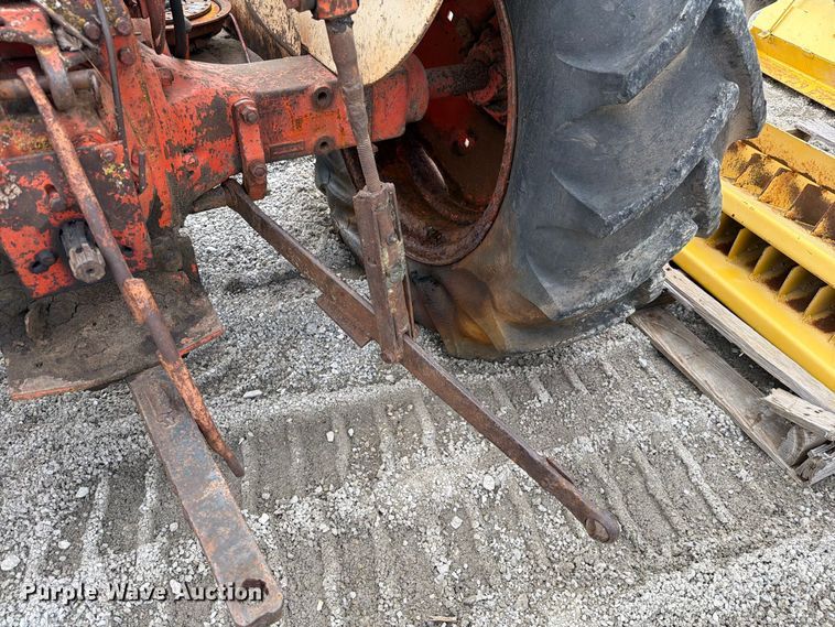 image for item DZ4885 Case 430 tractor