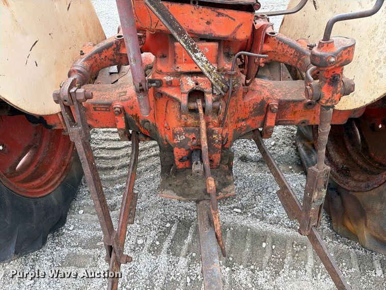 image for item DZ4885 Case 430 tractor