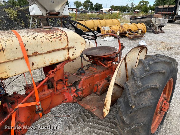 image for item DZ4885 Case 430 tractor
