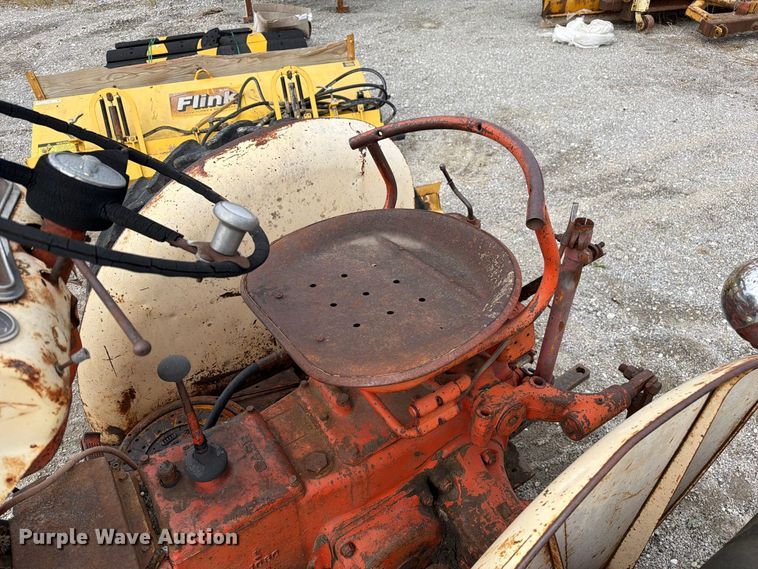 image for item DZ4885 Case 430 tractor