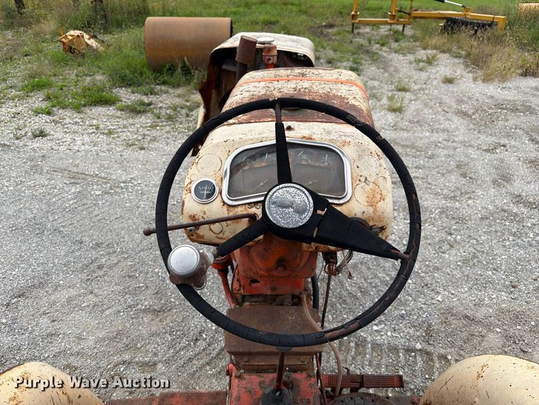 image for item DZ4885 Case 430 tractor