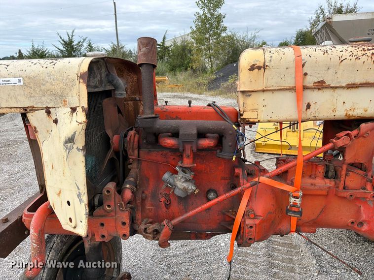 image for item DZ4885 Case 430 tractor