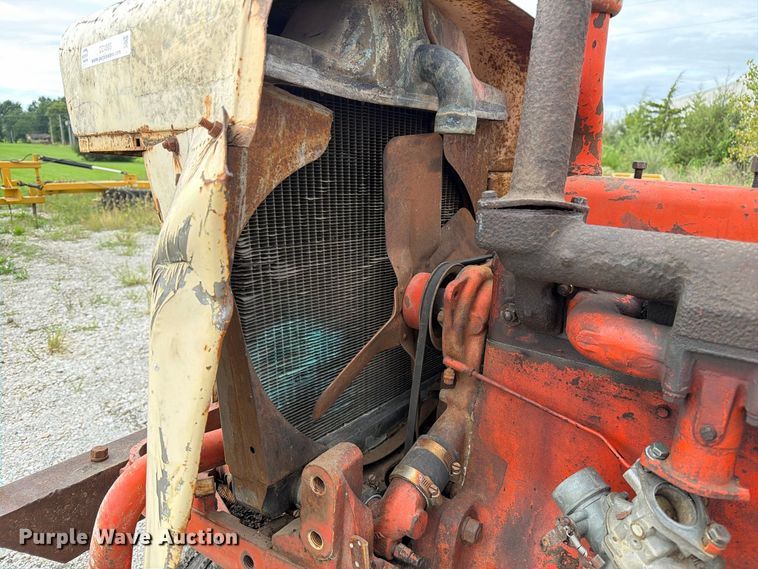 image for item DZ4885 Case 430 tractor