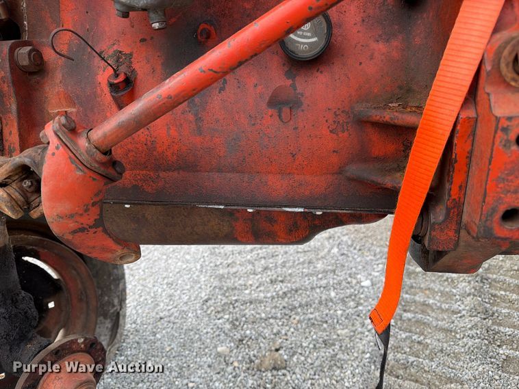image for item DZ4885 Case 430 tractor
