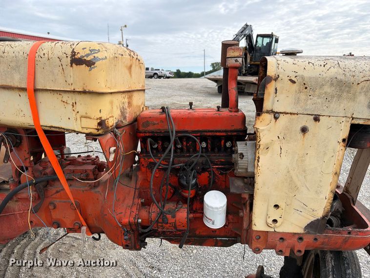 image for item DZ4885 Case 430 tractor
