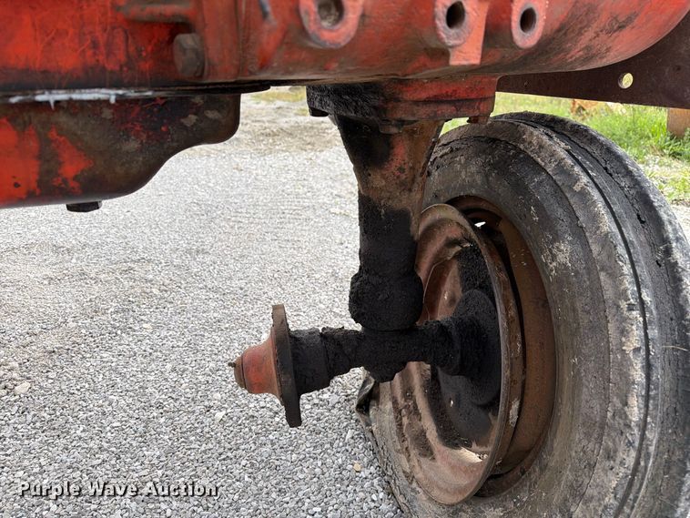 image for item DZ4885 Case 430 tractor