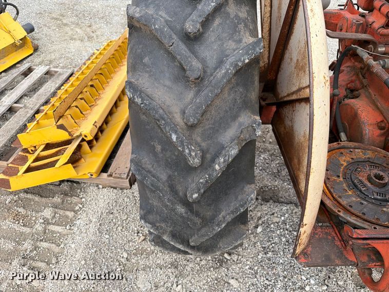 image for item DZ4885 Case 430 tractor