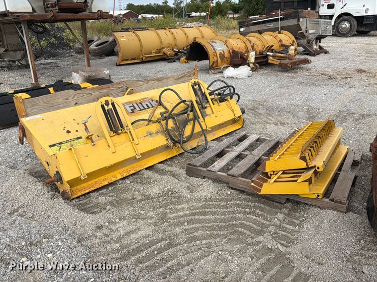 image for item DZ4886 Flink HD8 spreader