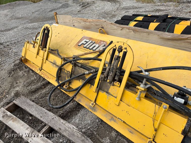 image for item DZ4886 Flink HD8 spreader