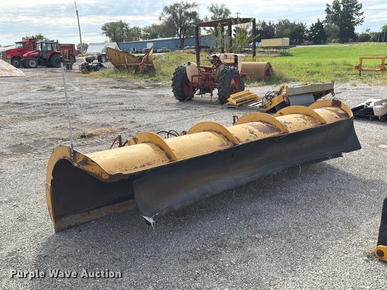 image for item DZ4889 12' W snow plow