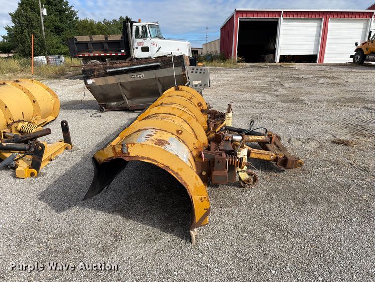 image for item DZ4889 12' W snow plow