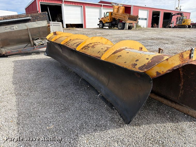image for item DZ4889 12' W snow plow