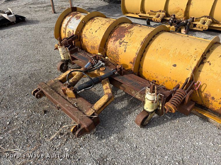 image for item DZ4889 12' W snow plow