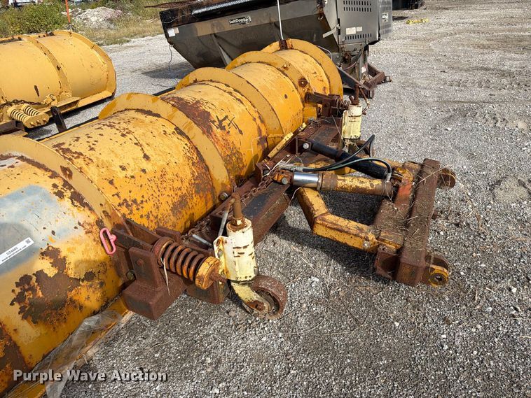 image for item DZ4889 12' W snow plow