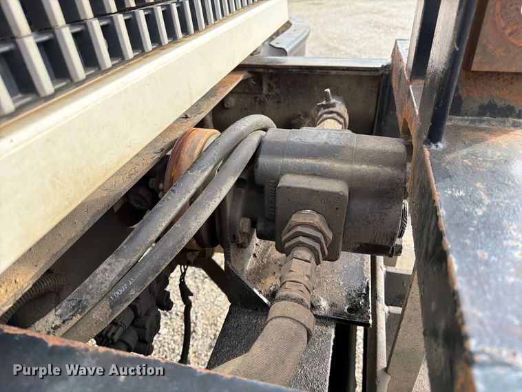 image for item DZ4892 2000 Volvo WG dump truck
