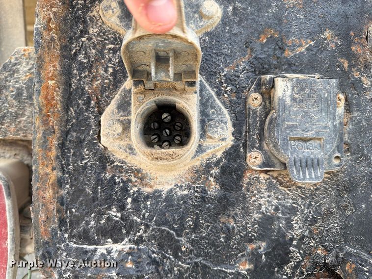 image for item DZ4892 2000 Volvo WG dump truck