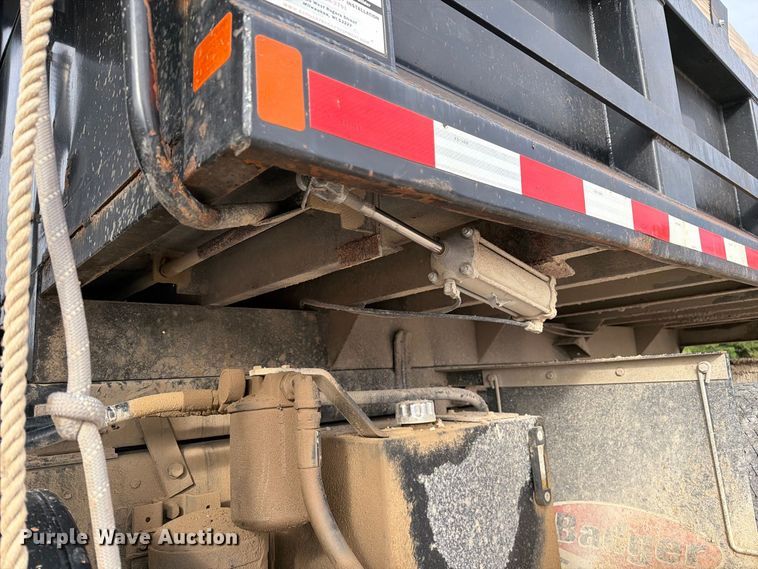 image for item DZ4892 2000 Volvo WG dump truck