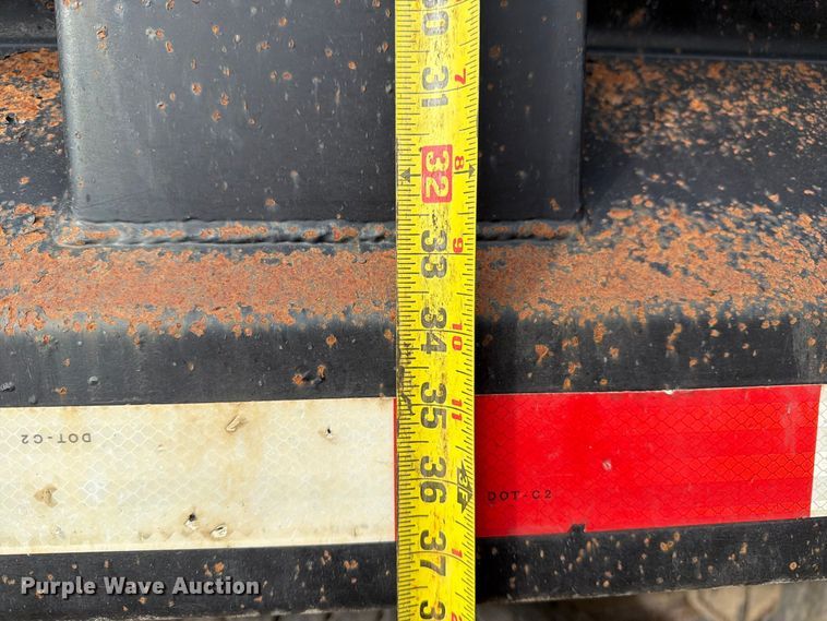 image for item DZ4892 2000 Volvo WG dump truck