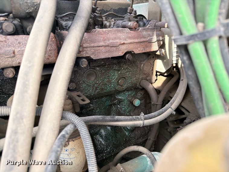 image for item DZ4892 2000 Volvo WG dump truck