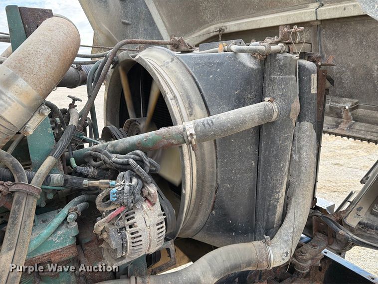 image for item DZ4892 2000 Volvo WG dump truck