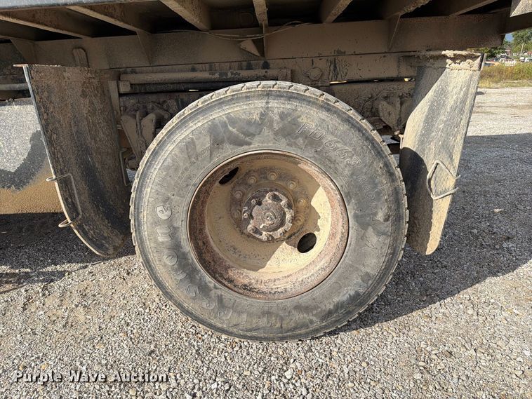 image for item DZ4892 2000 Volvo WG dump truck