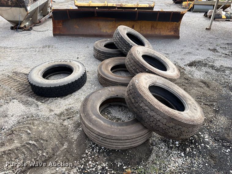 image for item DZ4894 (7) tires