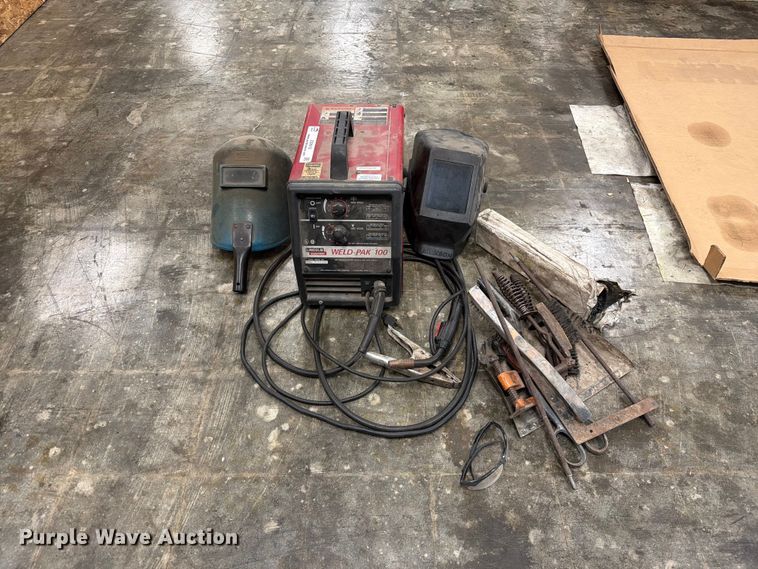 image for item DZ4912 Lincoln Weld-Pak 100 welder