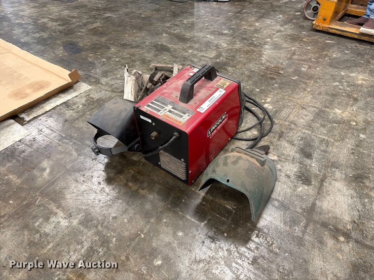 image for item DZ4912 Lincoln Weld-Pak 100 welder