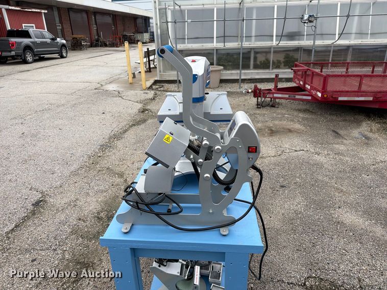 image for item DZ4923 Hotronix XRF-TT Thermal transfer press