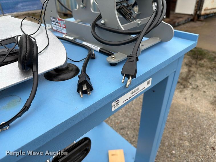 image for item DZ4923 Hotronix XRF-TT Thermal transfer press