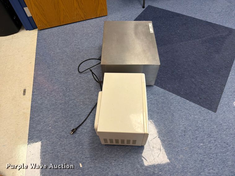 image for item DZ4926 Restaurant equipment