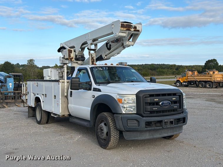 image for item DZ4932 2015 Ford F550 Super Duty XL bucket truck