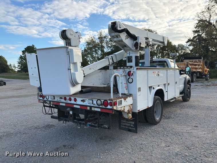 image for item DZ4932 2015 Ford F550 Super Duty XL bucket truck