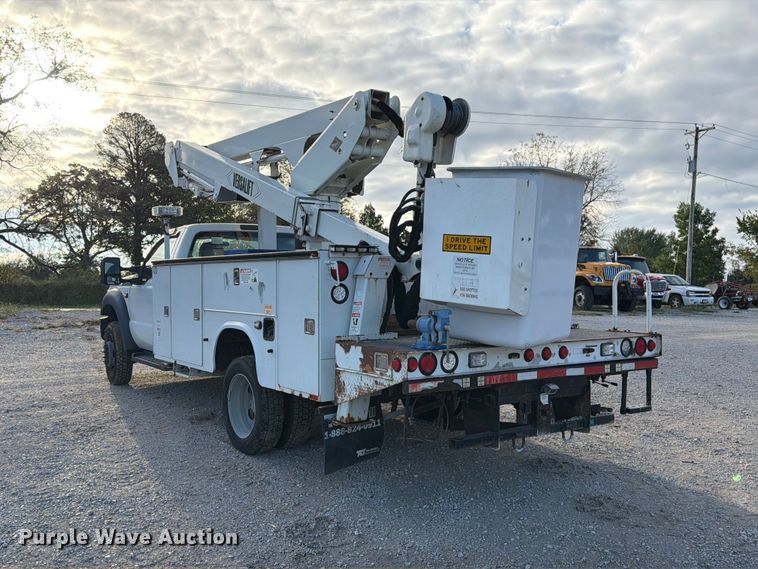 image for item DZ4932 2015 Ford F550 Super Duty XL bucket truck