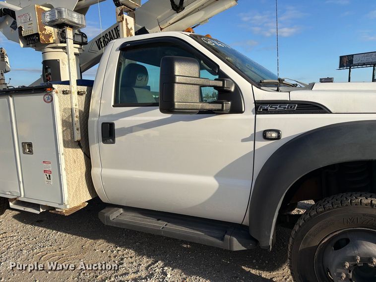 image for item DZ4932 2015 Ford F550 Super Duty XL bucket truck