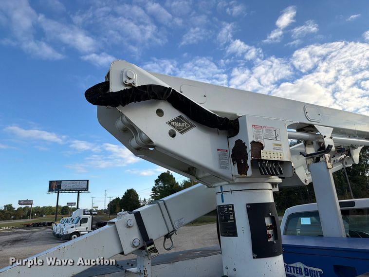 image for item DZ4932 2015 Ford F550 Super Duty XL bucket truck