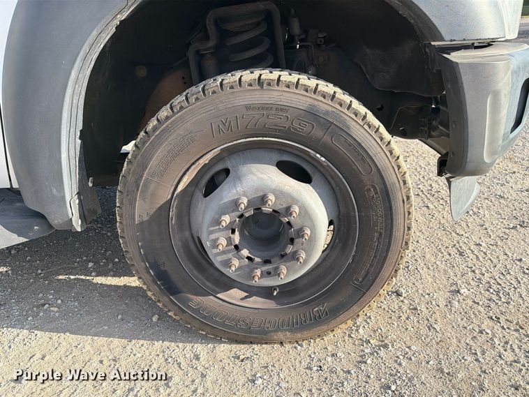 image for item DZ4932 2015 Ford F550 Super Duty XL bucket truck