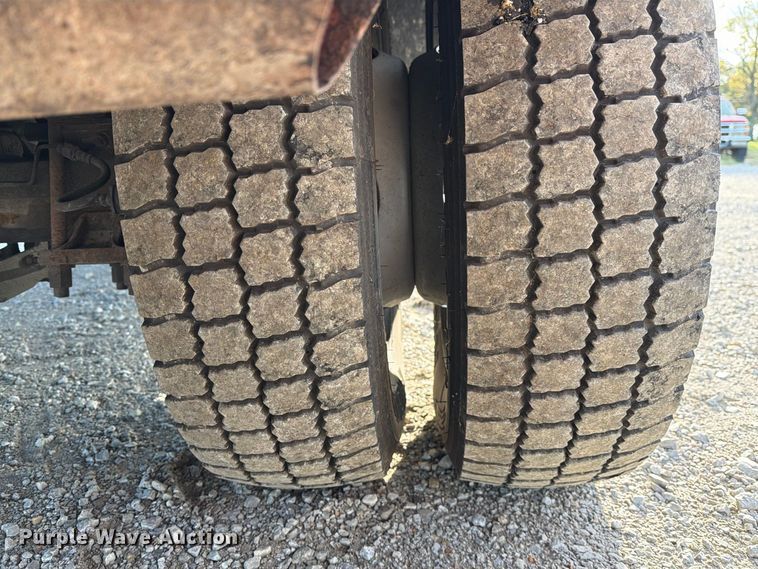 image for item DZ4932 2015 Ford F550 Super Duty XL bucket truck