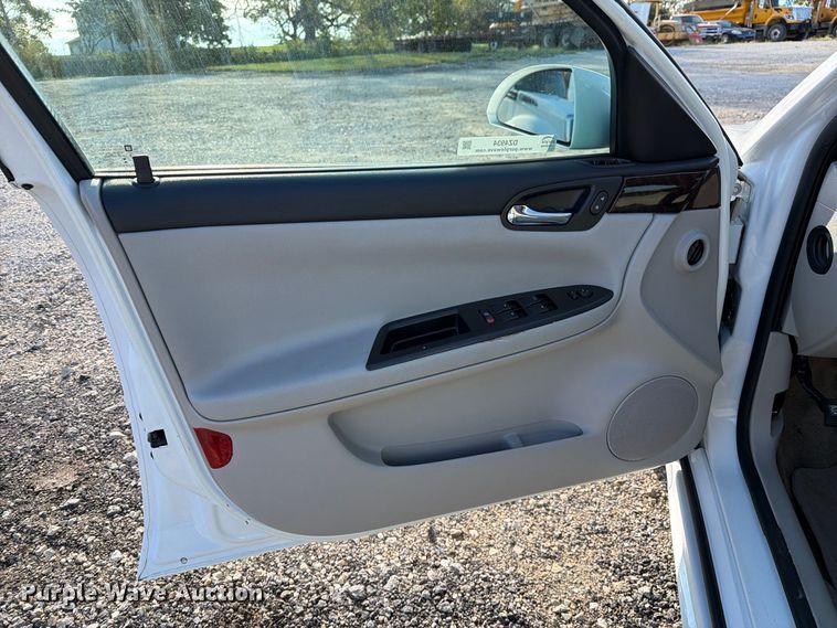 image for item DZ4934 2014 Chevrolet Impala Limited 