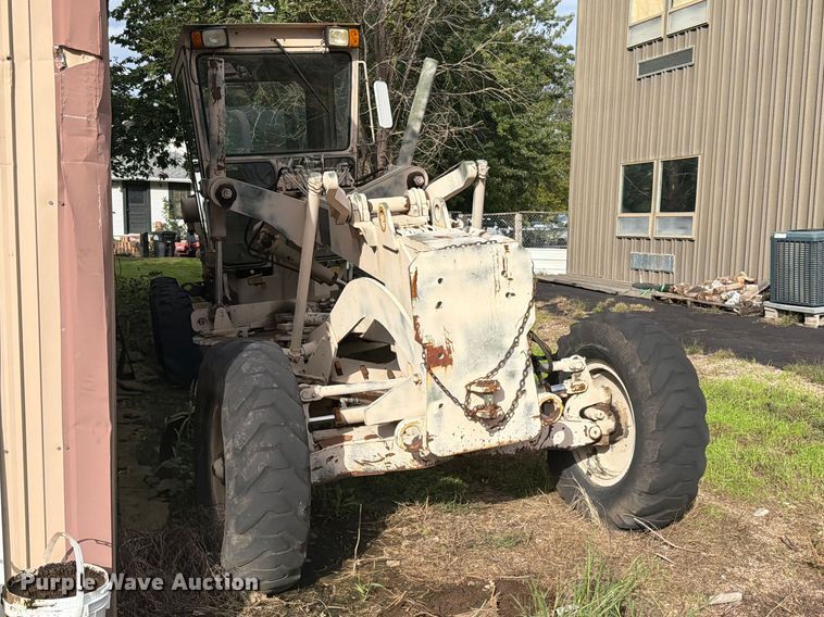 image for item EA0577 1987 Champion 710A motor grader