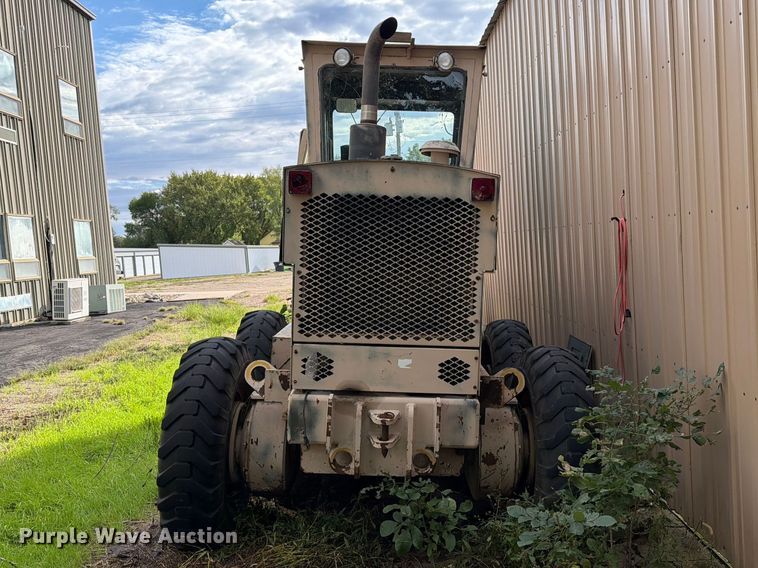 image for item EA0577 1987 Champion 710A motor grader