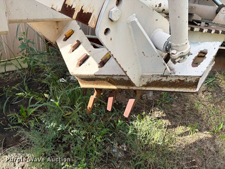 image for item EA0577 1987 Champion 710A motor grader