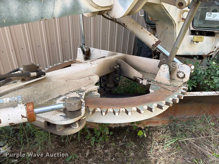 image for item EA0577 1987 Champion 710A motor grader