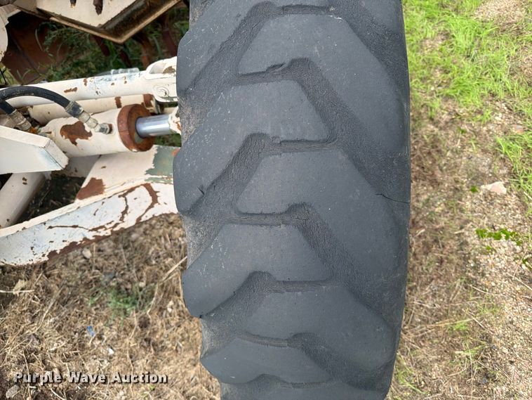 image for item EA0577 1987 Champion 710A motor grader