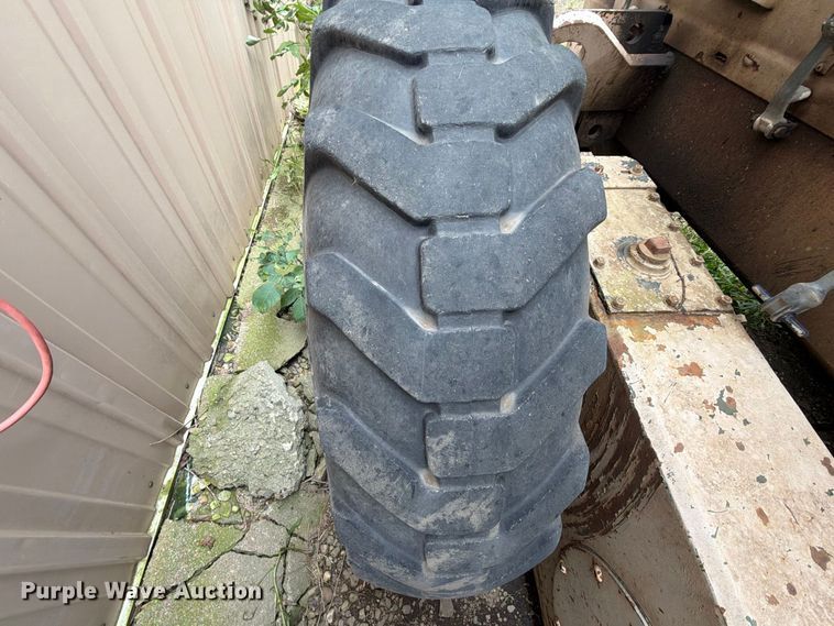 image for item EA0577 1987 Champion 710A motor grader