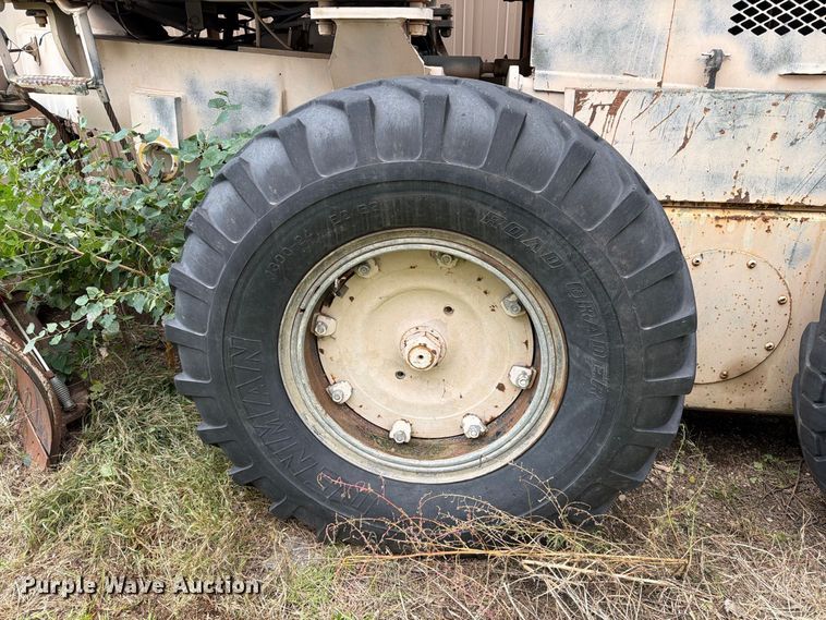 image for item EA0577 1987 Champion 710A motor grader