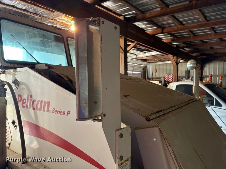 image for item EA0578 2002 Elgin Pelican street sweeper truck