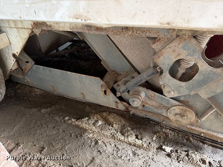 image for item EA0578 2002 Elgin Pelican street sweeper truck