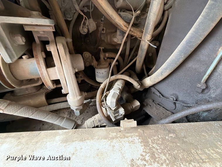 image for item EA0578 2002 Elgin Pelican street sweeper truck
